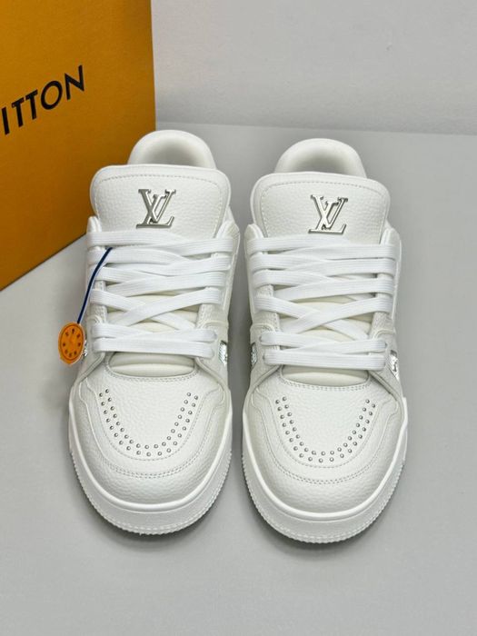 Louis Vuitton Premium