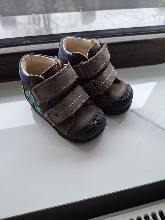 Pantofi   zamos  de piele