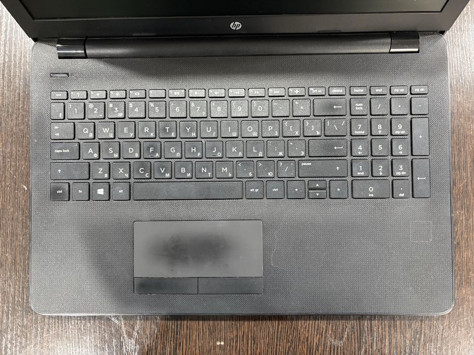 HP 15-ra047ur.