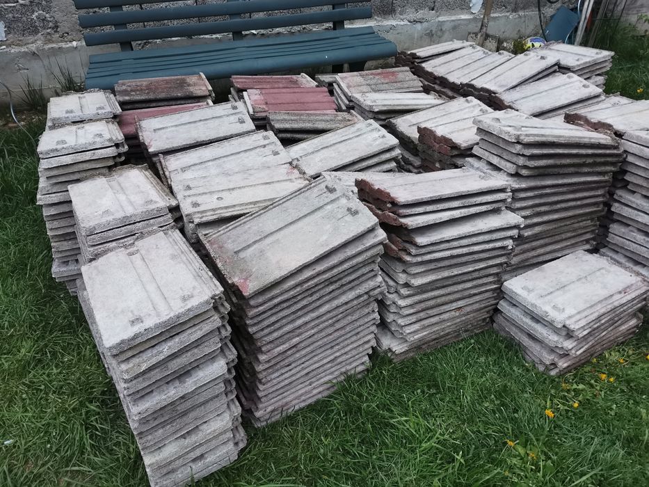 Vând țiglă ciment / beton