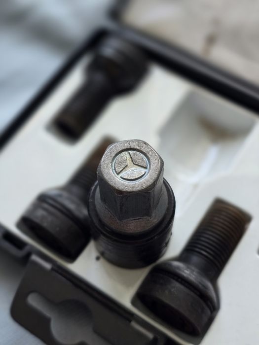 Prezoane antifurt mercedes originale