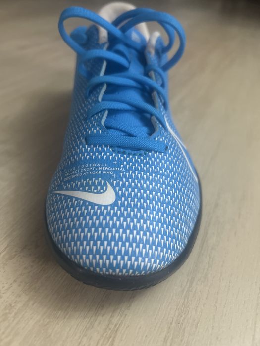 Papuci nike de fotbal