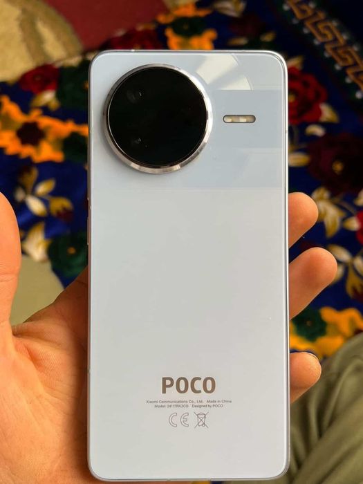 POCO F7 pro  512 GB 12+12Ram