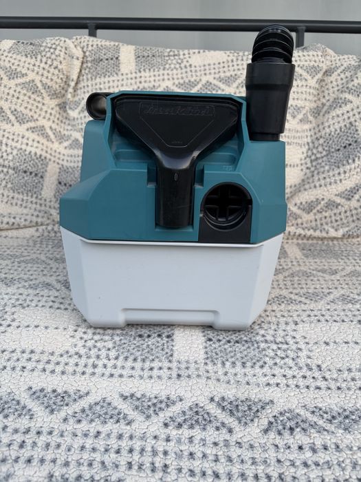 Aspirator Makita DVC750L 18V