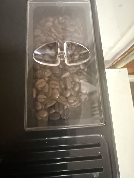 Espressor cafea melitta  caffeo solo & perfect milk impecabil