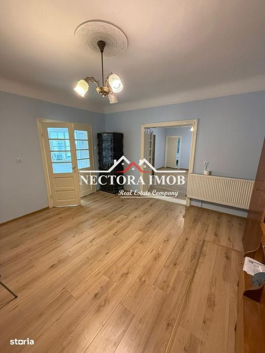 NECTORA IMOB-Apartament la casa, curte proprie, 86 mp, Parcare, 3 cam.