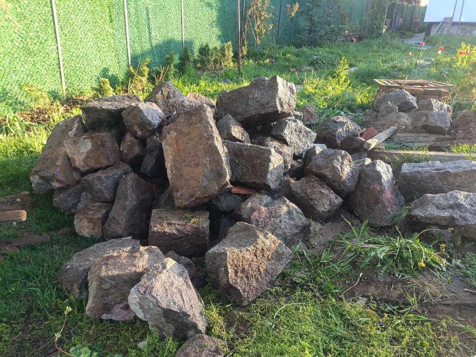 (НЕАКТИВНА) Дялан гранит (естествен камък) за зидане и облицовки