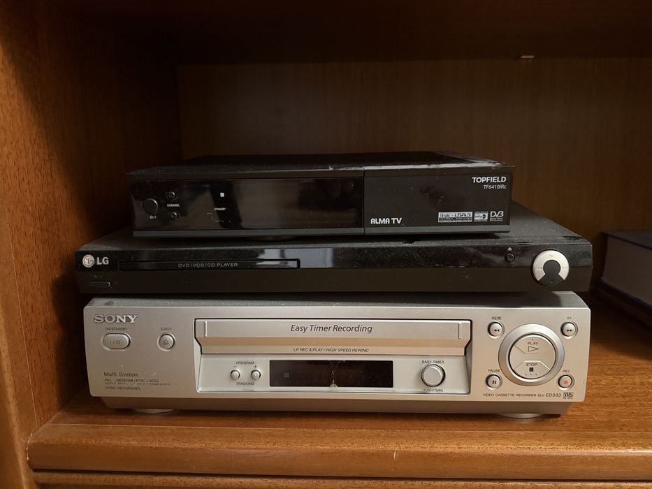 Виделплееры (СД, касеты)