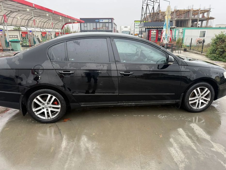 Volkswagen Passat Passat 1.9 Berlina, Navigatie, Camera mers inapoi