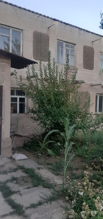 Продам коттедж. Очень просторный.