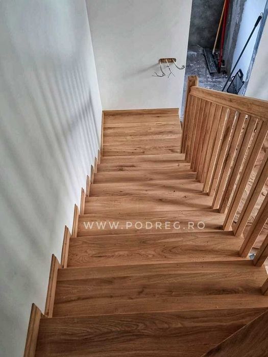 Scara interioara din lemn masiv-grosime trepte 40 mm