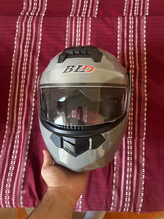 Мото каски Shark Carbon, GIVI, Pro Biker, BLD + ретро каски | Нови и употребявани