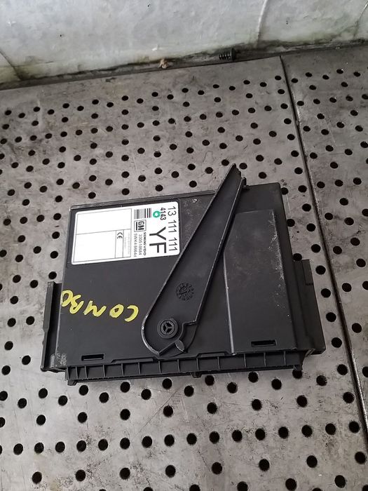 Modul calculator confort 1.3 cdi opel combo c 13111111yf