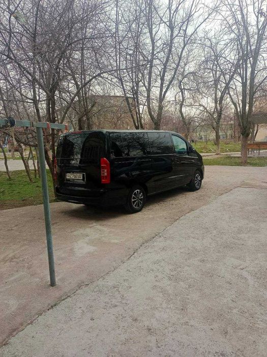 Автомобиль Jac M3