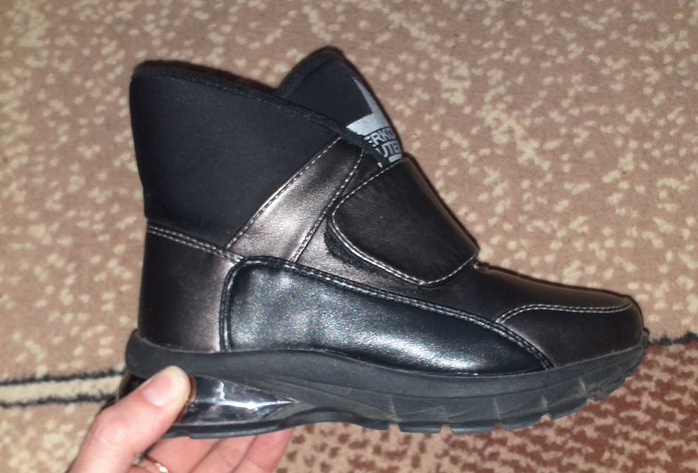 Обувь  для девочки.