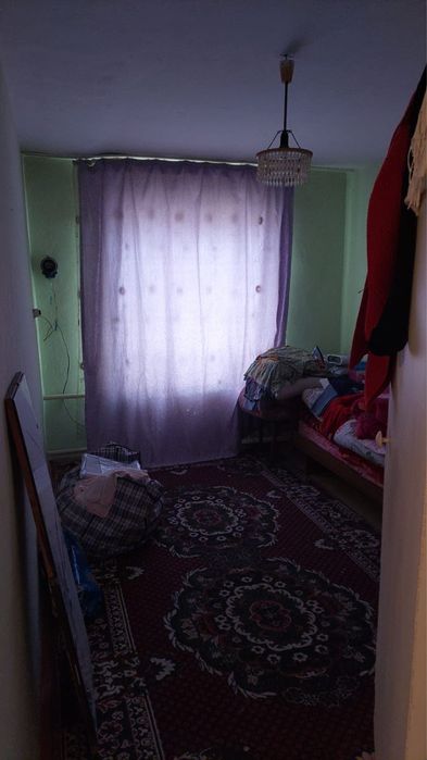 Продам  трехкомнатную квартиру