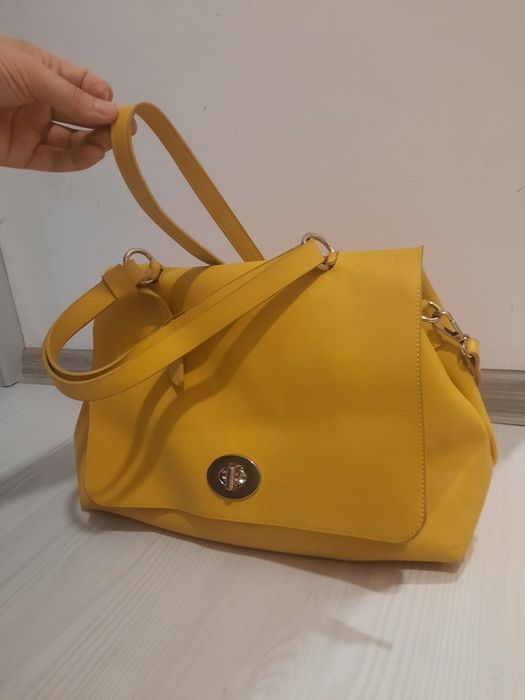 Geanta și bluză mărimea S-M, culoarea muștar