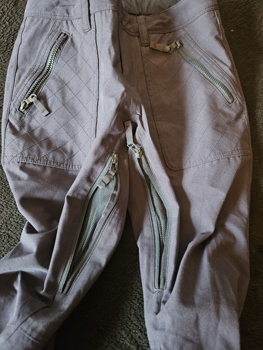 Pantaloni schi drumetie dama Burton XS
Pantaloni snowboard dama, Vida,