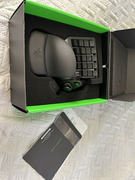 Razer Tartarus V2 Клавиатура за една ръка