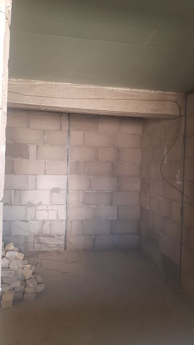 Квартира в Бухара сити  продаётся коробка