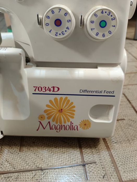 Продам оверлок janome magnolia 7034д