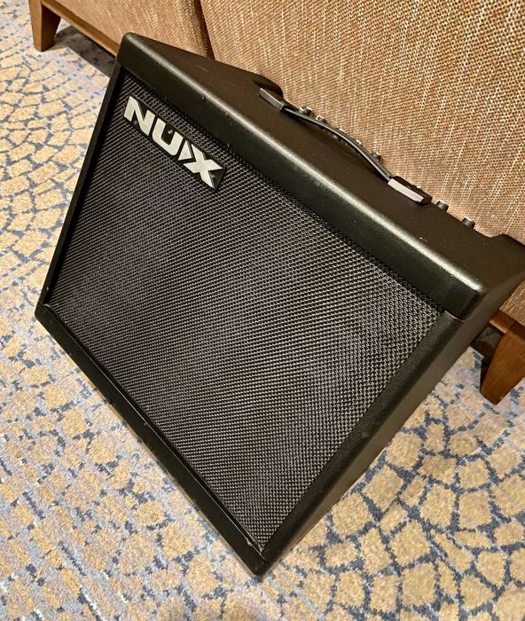 NuX Acoustic 30 amplificator