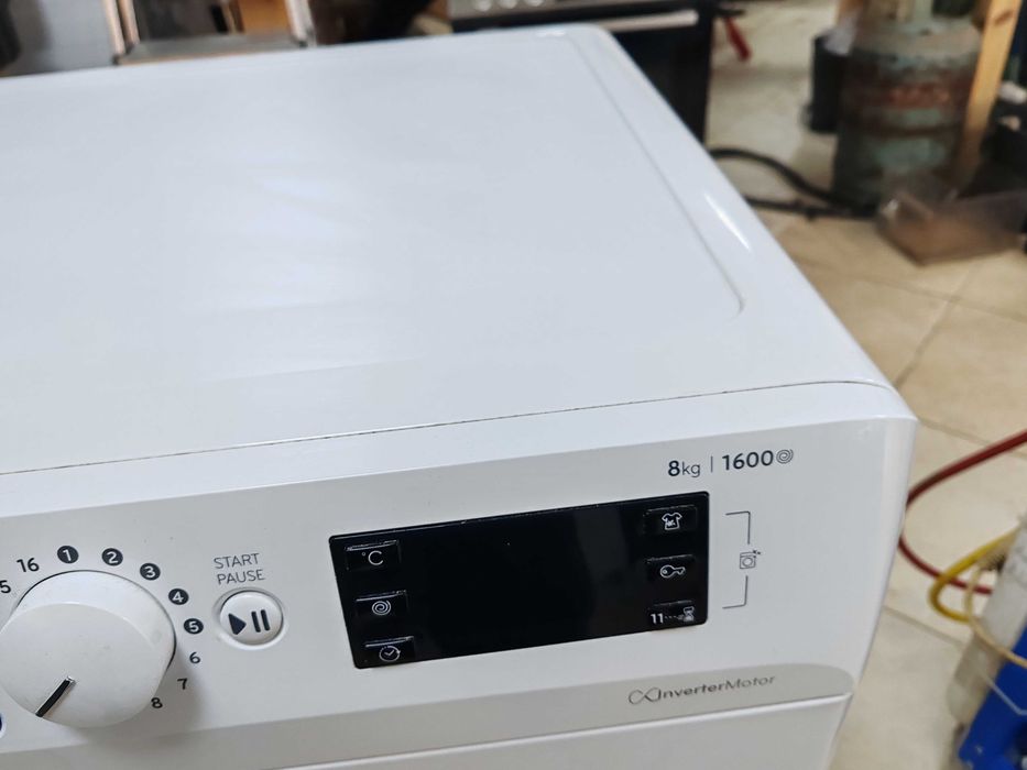 Пералня Privileg 8 кг 1600 об.