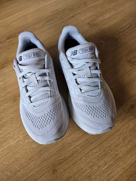 Дамски обувки за бягане New Balance Fresh Foam X 880 v14, размер 37,5