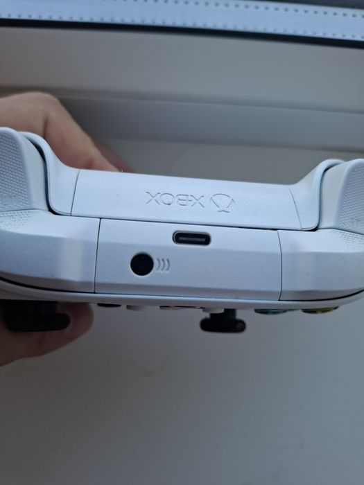 Геймпад Xbox QAS-00002 белый