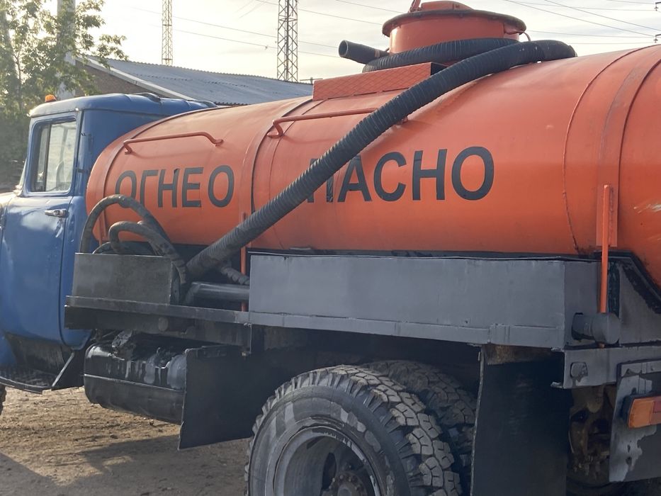 Зил130 бензавоз.
