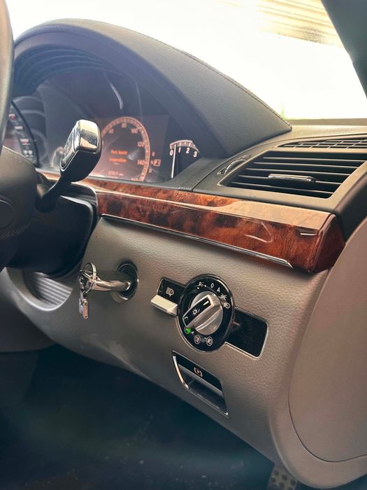 Mercedes W221 S500 388кс M273 Distronic Harman Kardon черен таван ксенон автоматик НА ЧАСТИ!