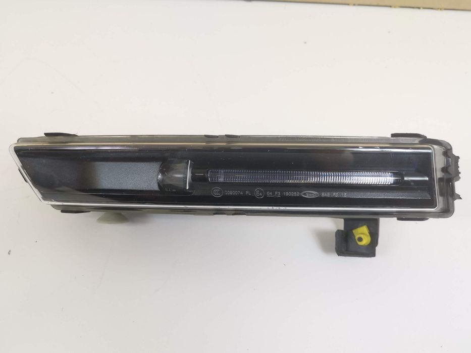 Ляв халоген за мъгла / Left Fog Light Land Rover RANGE ROVER IV VOGUE