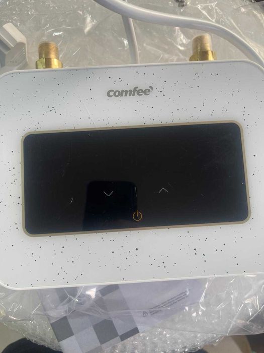 Mini încălzitor de apă instant COMFEE CWH3.5EA1W de 3,6 kW pentru chiuvetă, model compact de 230V