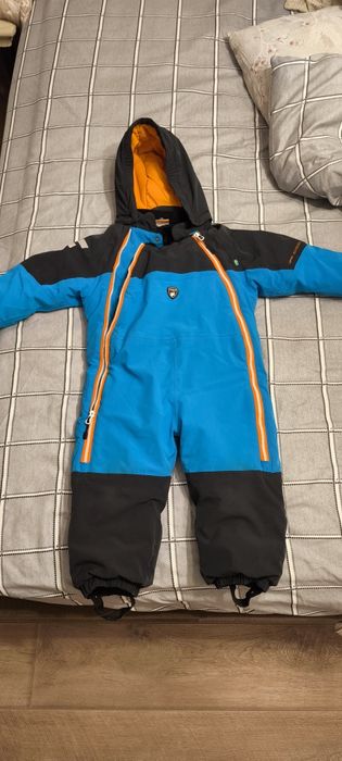 Продам детский зимний комбинезон
