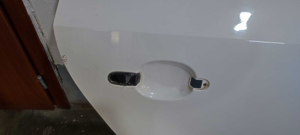 Usa dreapta spate volkswagen vw polo 6R an 2011 cod culoare LB9A