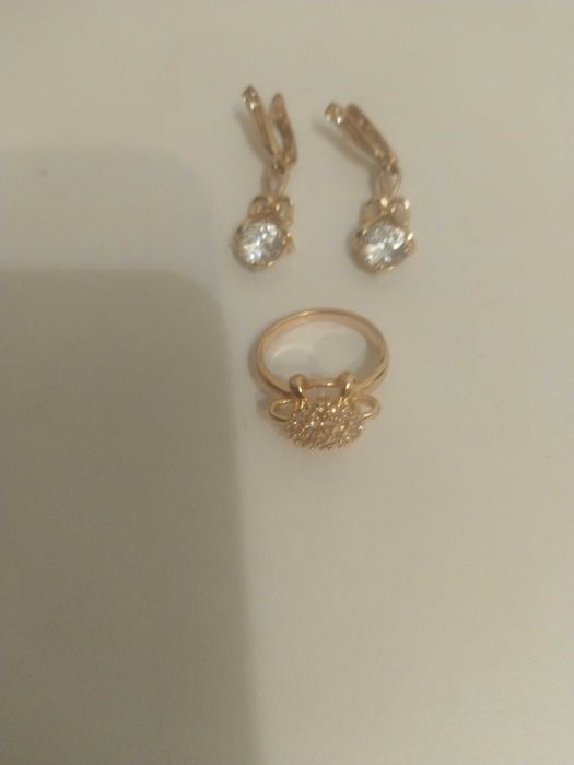 Серьги кольцо продам