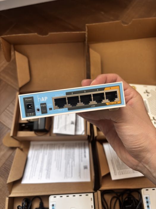 Wi-Fi роутер MikroTik hAP RB951Ui-2nD 4 штуки