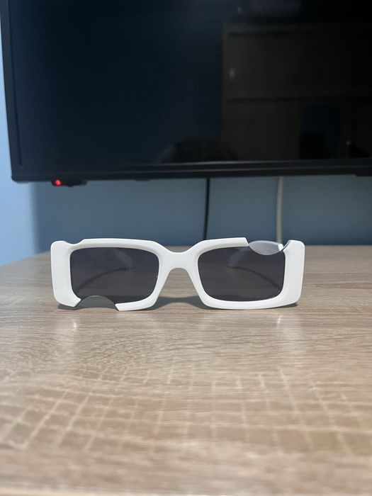 ochelri off white albi