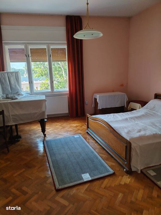 Casă impunătoare  în zonă centrală și liniștită – Șimleu Silvaniei
