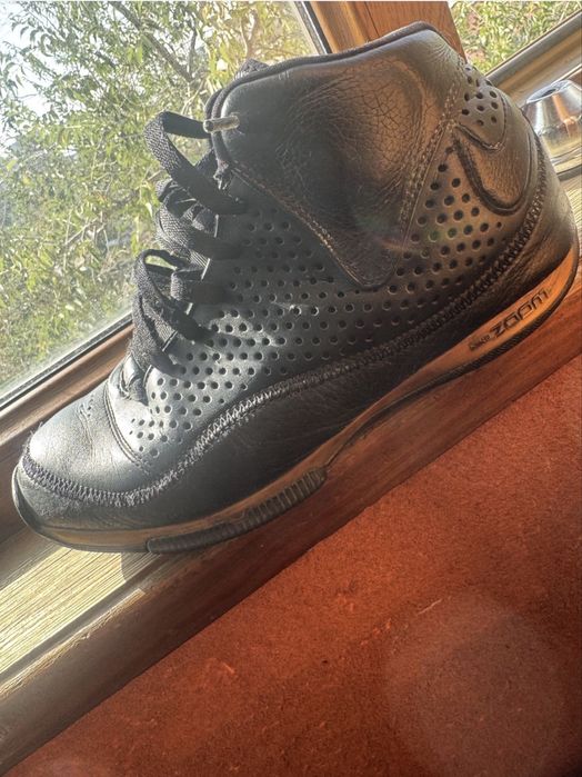 Продам вещи( обувь джинсы)