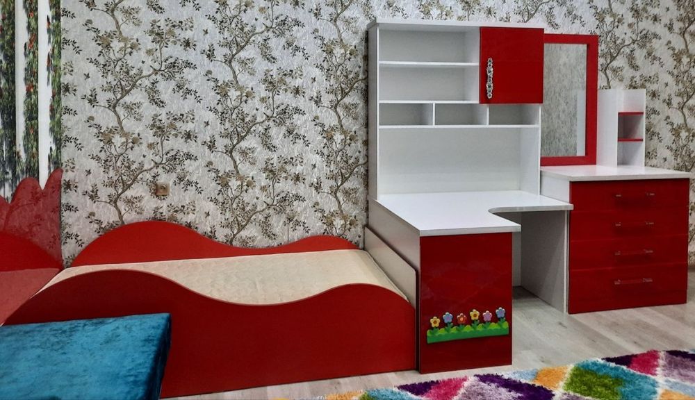 Комплект мебели для девочек