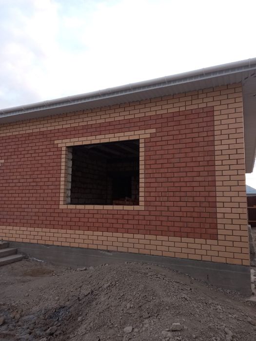 Кирпич 220-440 тг