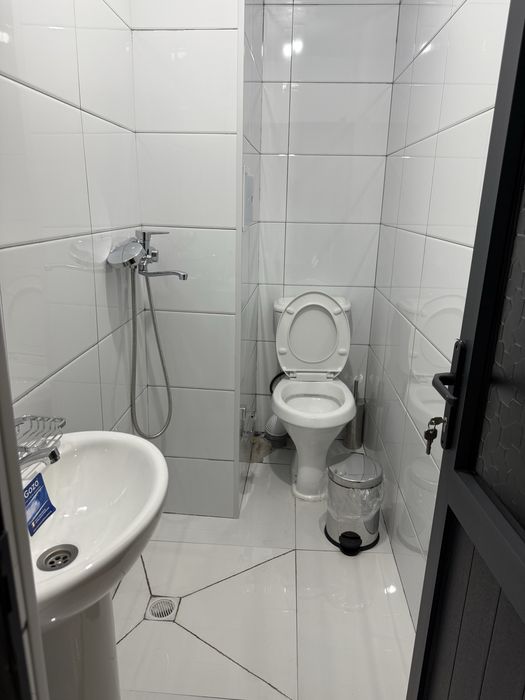 Mehmonxona Sergilida Bez zaks