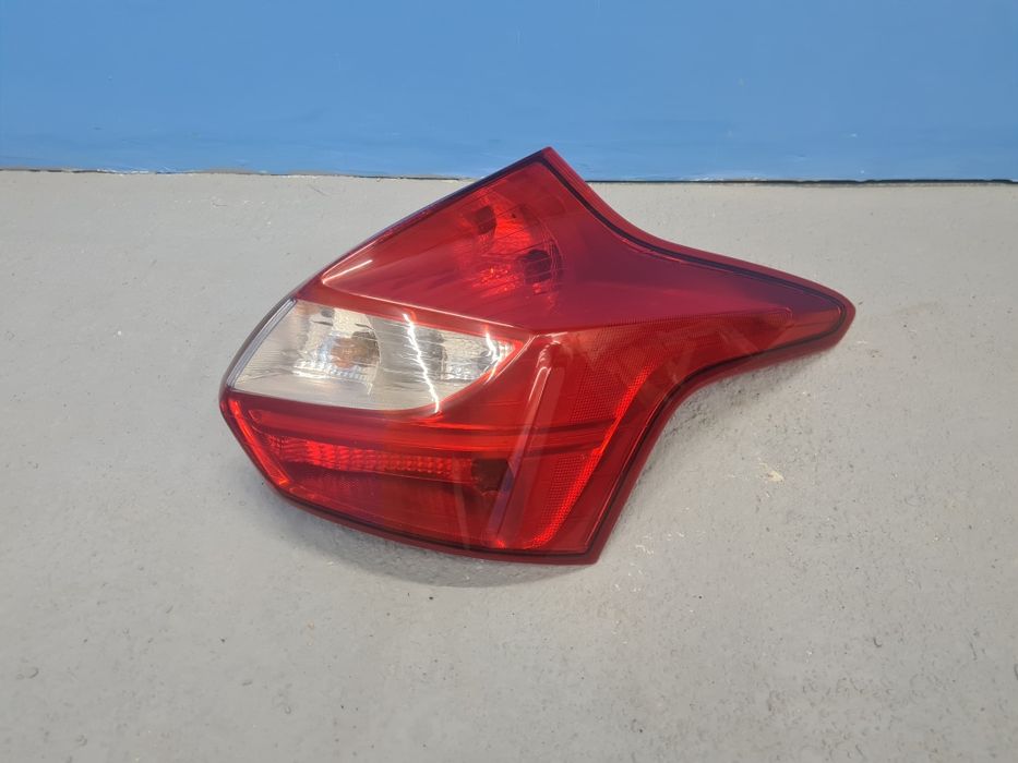 Stop de frana dreapta Ford Focus mk3 hatchback