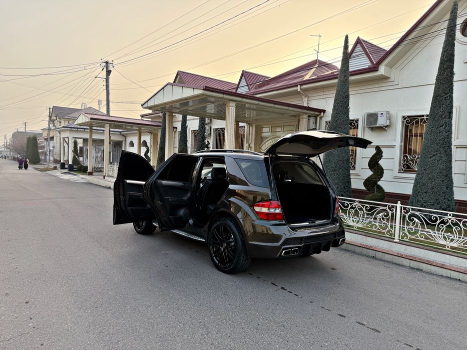 Mercedes ML 63 BRABUS Body kit Состаяние Зор Пробег 167000Км
