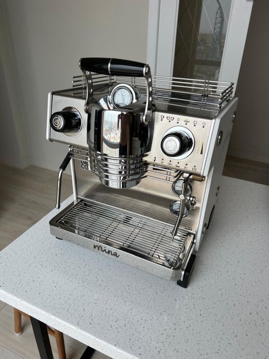 Профессиональная кофемашина Dalla Corte Mina