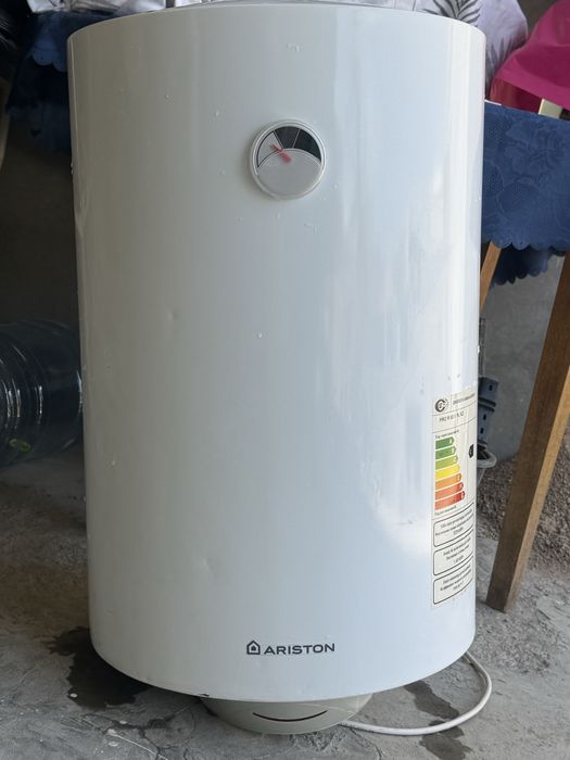 ariston sotiladi italia