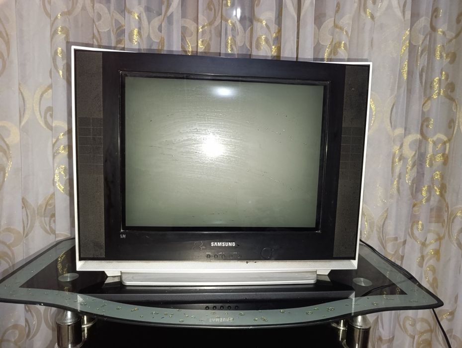 Телевизор Самсунг б/у