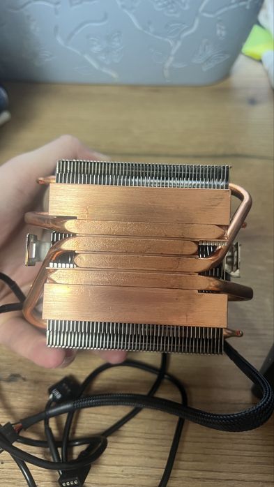 Cooler procesor AMD Wraith Prism RGB