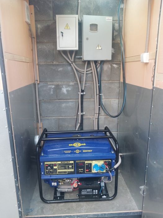 Генератор с АВР.